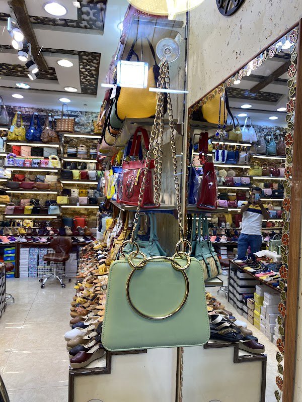 ماريا سنتر للحقائب والاحذيه